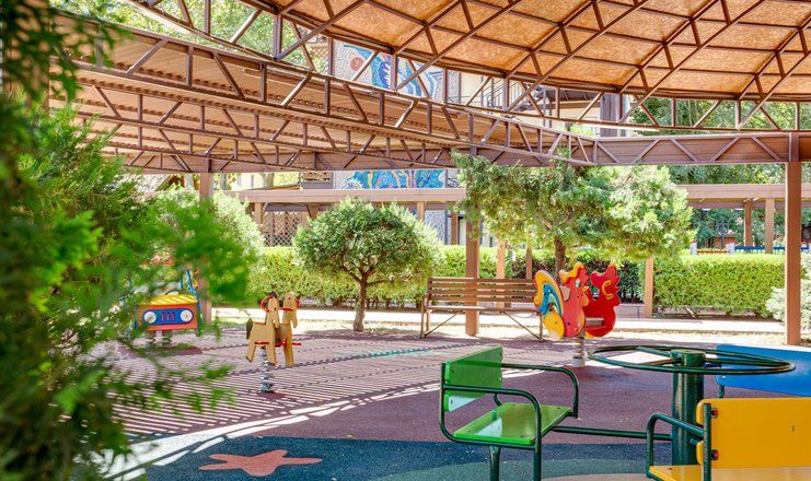 Семейный курортный отель "Славянка" / "Slavyanka Ultra all inclusive hotel"